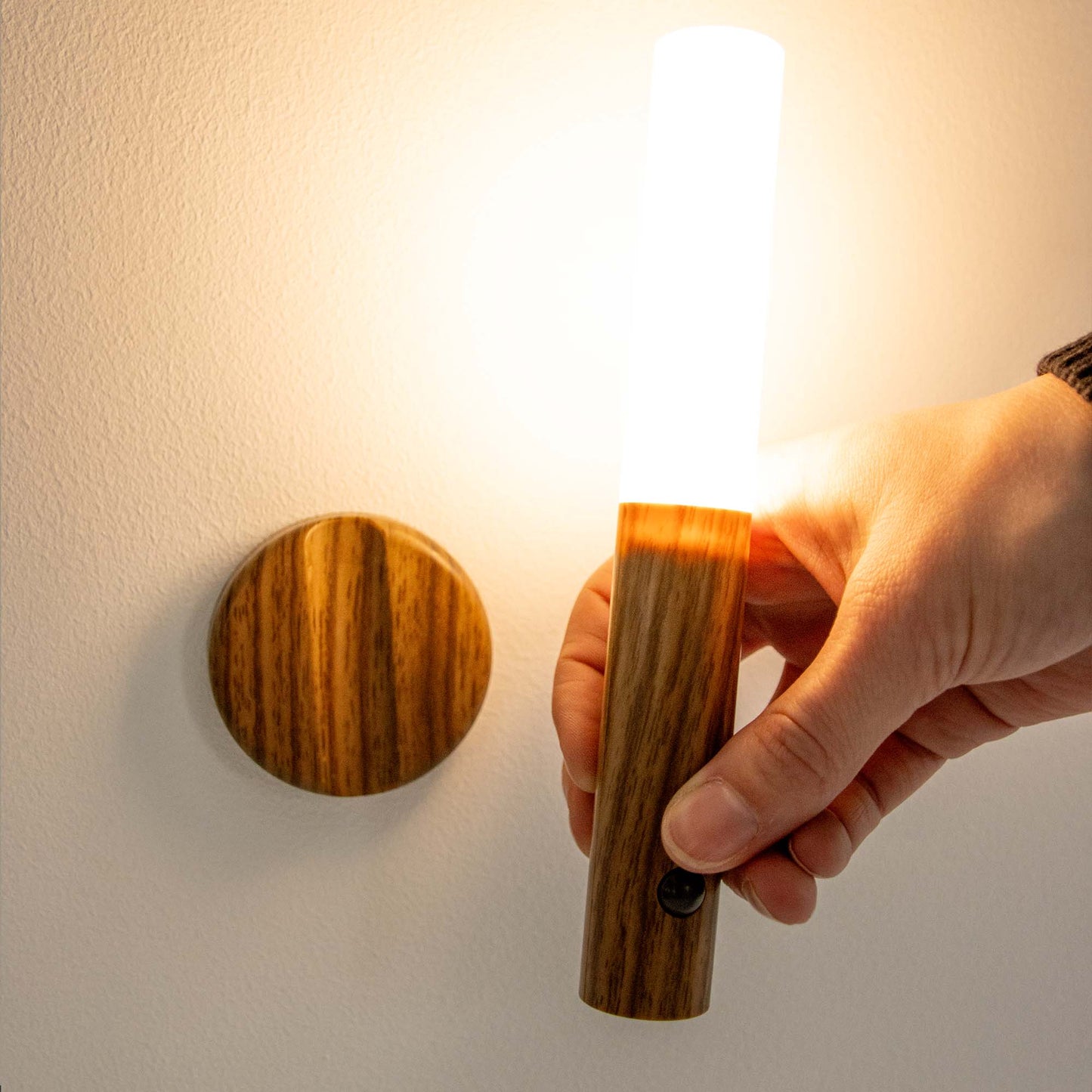LED Nachtlicht mit Bewegungsmelder – Wiederaufladbar, Magnetisch & Kabellos