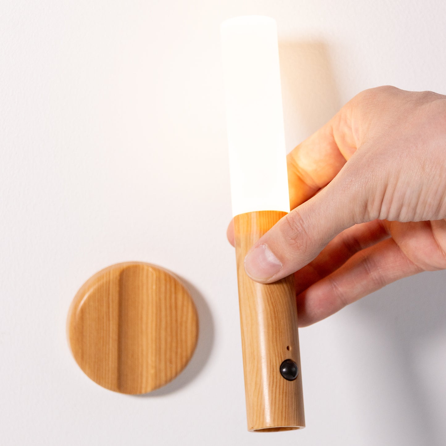 LED Nachtlicht mit Bewegungsmelder – Wiederaufladbar, Magnetisch & Kabellos