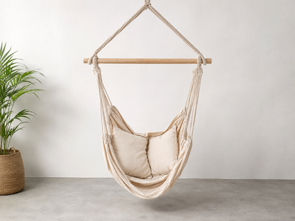 Hängesessel Beige – 130 × 100 cm inkl. 2 Kissen, Seil, Holzstab & S-Hake